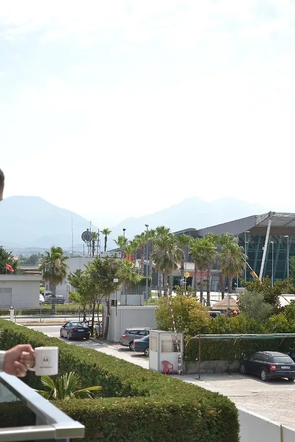 Airport Garden Hotel Rinas Albanien