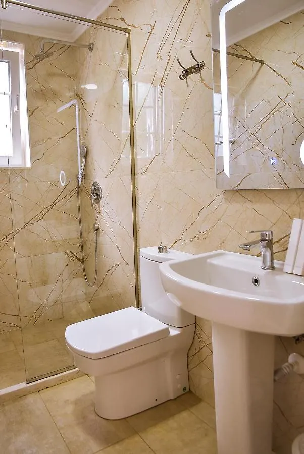 Airport Garden Hotel Rinas